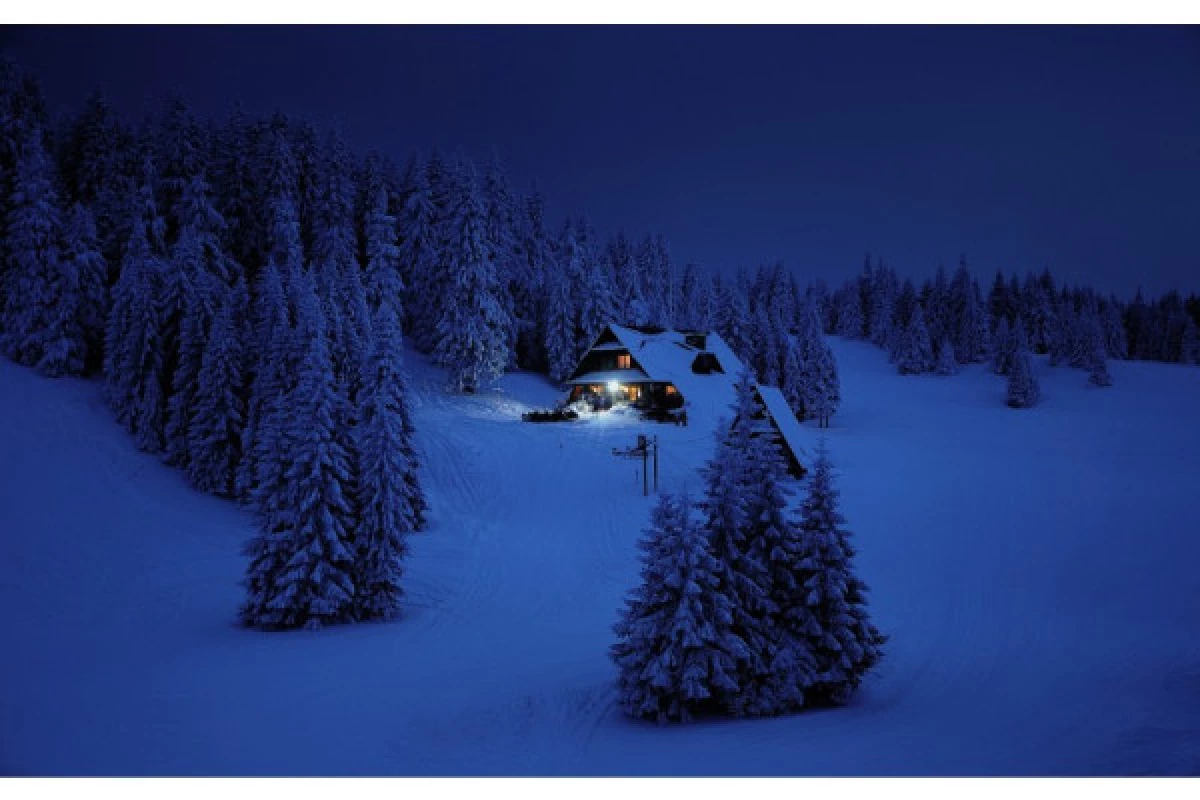 Balade raquettes à neige coucher du soleil pique-nique - Bonjour Alsace