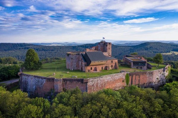 Entrée Château de Lichtenberg - Bonjour Alsace