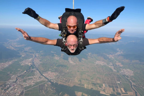 Saut en parachute tandem à Colmar - Bonjour Alsace